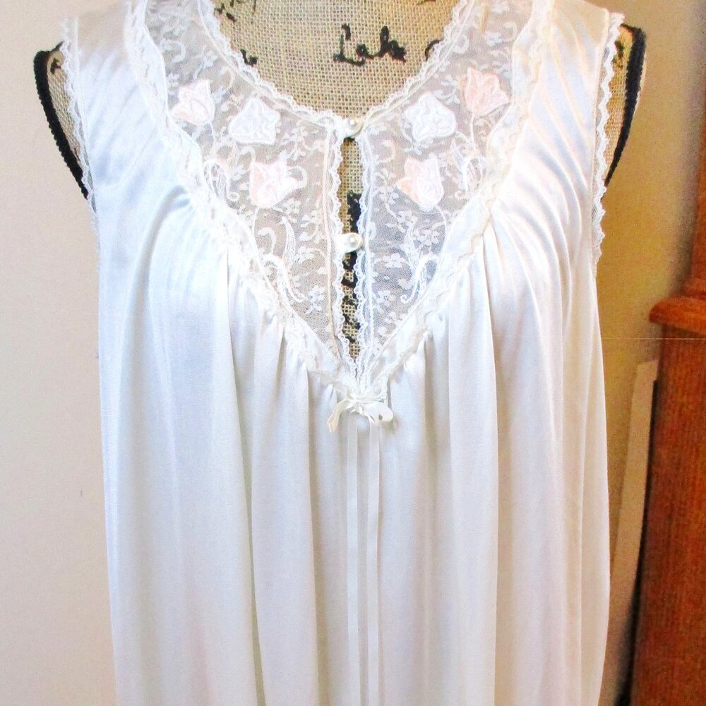Vintage Lorraine Nightgown & 3/4 Sleeve Robe Set, Ivory, Lace, Pearl Buttons, L